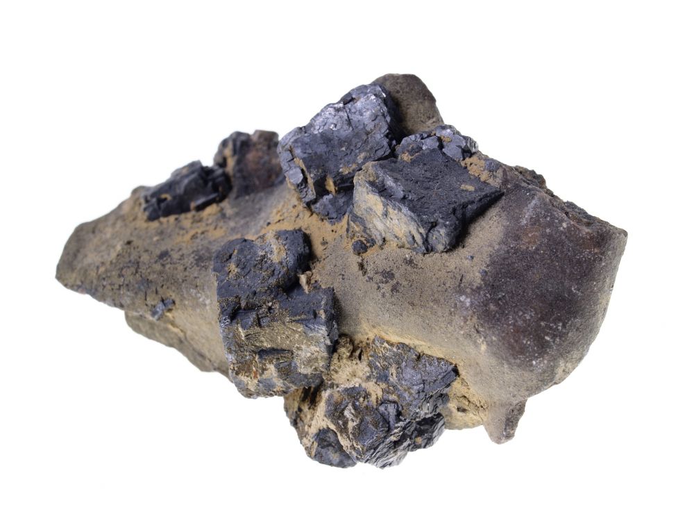 How Do Metallic Minerals Impact Lives